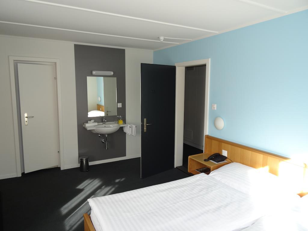 Hotel Krone גיסוויל מראה חיצוני תמונה